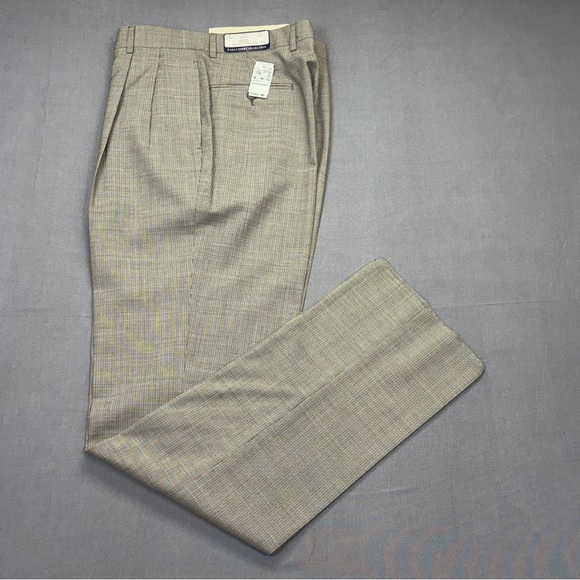 Jos A Bank Executive Windsor 34R Wool Pleated Dress Pants NWT